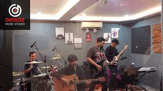 Framboise Band Bandung Latihan di dhousemusicstudio [upl. by Sibby]