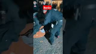 polizeikontrolle demoberlin polizei viralpolizeiviralvideos2024 [upl. by Iteerp180]