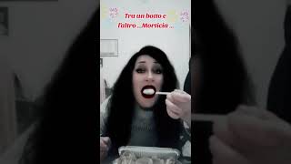 Morticia a Capodannola spanzata con ravioli morticiaaddams capodanno2024 imitazioni 🦇🎀💖 [upl. by Chlori]