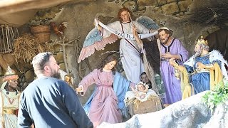 Presepe 2016 in Piazza San Pietro  Intervista allautore Manwel Grech 07122016 [upl. by Lamrej]