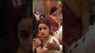 Alia Bhatt’s PowerPacked Dholida BTS  Unseen Moments Dholida GangubaiKathiyawadi [upl. by Ellehcsar]