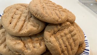 Easy Peanut Butter Cookies [upl. by Macfadyn634]