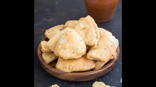 Farsi Puri Recipe  Gujarati Snack [upl. by Osmo520]