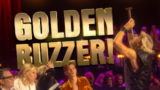 GOLDEN BUZZER  Juryn i total panik när svärdslukaren Dan tar över scenen [upl. by Freya950]