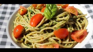 Die High Carb Vollkorn Spaghetti mit selbst gemachten Basilikum Pesto  Fitnessrezept [upl. by Swee]