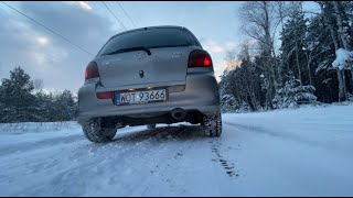 Toyota Yaris Ts 15 106hp 2002 Stock Exhaust Sound Winter Fun [upl. by Sheryle]