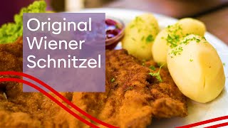 Rezept für das Original Wiener Schnitzel  Österreichische Küche [upl. by Nyvrem]