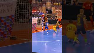 Dribbling plus goal from Ricardinho 😱🔥⚽️ futsal skills moments ricardinho magic portugal [upl. by Mcarthur325]