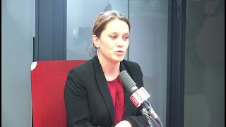 Célia de Lavergne «Il y a un risque dépidémie du coronavirus» [upl. by Einnel704]