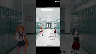 Hanı kot pansiyon tişörtle geliyodun yanderesimulator [upl. by Padget]