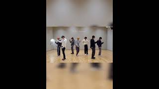 Upper Side Dreamin choreo goes well with this BTS song ENHYPEN bts 21stcenturygirls enhypen [upl. by Raimund]