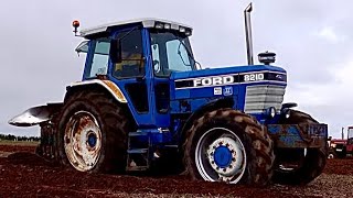 Ford 8210 Ploughing [upl. by Stouffer]