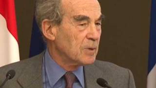 Premier congrès mondial contre lhomophobie et la transphobie Discours de Robert Badinter [upl. by Suivatnad]