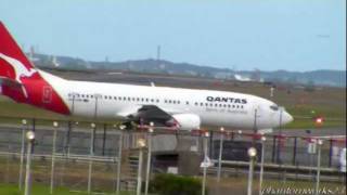 Qantas 7374L7 crosswind Takeoff Sydney Airport [upl. by Pren457]