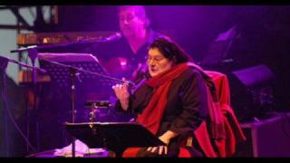 Mercedes Sosa amp Milton Nascimento  Volver a los 17 [upl. by Stanway]