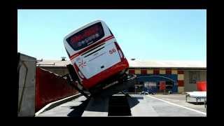 Buses Meltur impactante prueba anti volcamiento [upl. by Marabelle]