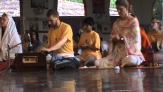 Jaya Ganesha Sivananda Daily Chants from the Kerala Ashram [upl. by Howlond]