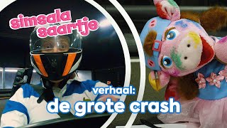 DE GROTE CRASH 🏎️💥🎨  SIMSALA SAARTJE 🐽  Educatieve Kleutertelevisie  Karten [upl. by Akinimod]