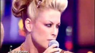 anastacia  left outside alone live [upl. by Psyche]