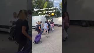 PUEBLO GITANO SE VUELCA  Ayuda Gitanos VALENCIA [upl. by Ahsinawt770]