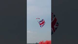 British Army Red Devils Parachute Team Bournemouth Air Festival 300824 Insane flag [upl. by Egan576]