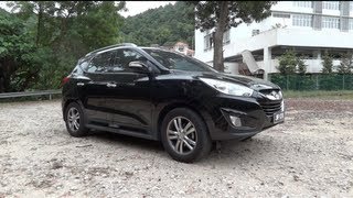 2011 Hyundai Tucson 20 High Spec StartUp and Full Vehicle Tour [upl. by Aynuat105]