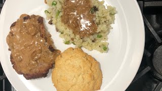 Keto Cube Steak with Gravy and Biscuits keto ketoweightloss southernketo lowcarb booscruize [upl. by Segal260]