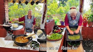 Carnita Ranchera Con Nopales Recién Cortados En el Metate Queda Mejor y Es Más Rápido [upl. by Eniretac477]