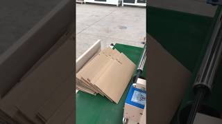 Pegadora semiautomática de Cajas de Cartón corrugado CartonChile [upl. by Bail]