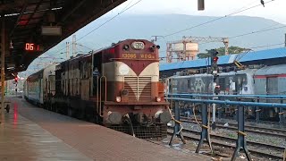 08551 VSKPKIRANDUL EXPRESS SHUNTING AT VISAKHAPATNAM RAILWAY STATION [upl. by Yanetruoc465]