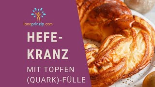 Backen zu Ostern  Hefezopf flechten OsterzopfOsterkranzRezept mit TopfenPistazienFüllung [upl. by Emarie]