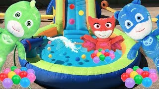 Pj masks español juegos y juguetes en parque acuatico y piscinaNuevos videos heroes en pijamas [upl. by Glyn]