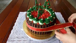 Decorando Bolo de Natal com Kit Kat  Tutorial passo a passo [upl. by Thorley]