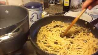 Spaghetti in salsa di acciughe con olive e capperi [upl. by Ridglee]