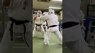 右選手、受け・受即攻のみ、、限定組手。 マタギ組手 karate [upl. by Durston]