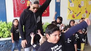 Pasos de baile en el kinder  Emir Pabón comparte coreografía de Echa Pa Lante [upl. by Asilet708]