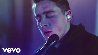 Dermot Kennedy  A closeness live [upl. by Nitnelav]