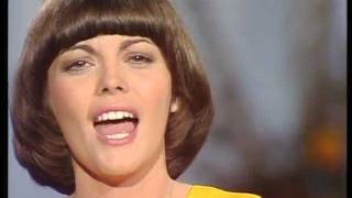 Mireille Mathieu La Paloma Ade [upl. by Adyht]