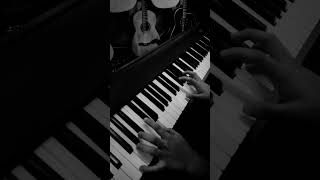 Piano digital ROLAND FP30X [upl. by Ahseenyt]