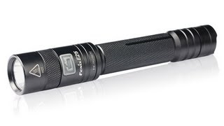 Gear Review Fenix E25 LED Flashlight [upl. by Kyla630]