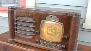 1938 Truetone D 727 Tube Radio [upl. by Mendy]