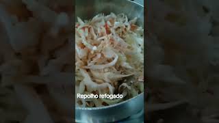 Repolho refogado [upl. by Jaynes]