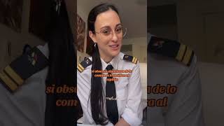 CONDUCTAS SOSPECHOSAS en los AEROPUERTOS ¡Las azafatas nos vigilan🕵🏻‍♀️🔎✈️  Shorts  One Air [upl. by Carver]