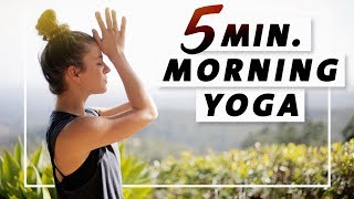 Yoga Sonnengruss Morgenroutine  5 Minuten für jeden Tag [upl. by Margarethe]