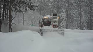 Heavy Snowfall in the Sierra Caltrans snowblower [upl. by Anirb]