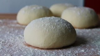 Italienischer Pizzateig Selber Machen Rezept  Italian Pizza Dough Recipe  ENG SUBS [upl. by Amikay]