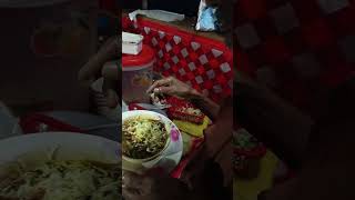 মামার হাতের চটপটি খেতে খুব মজা।। food sarishabari viralvideo foodblogger viralshort [upl. by Drais707]