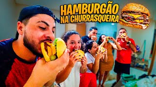 FIZ UNS HAMBURGÃO ARTESANAL PRA FAMILIA TODA🍔🍟 NA CHURRASQUEIRA [upl. by Akemehc]