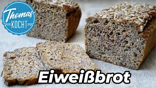 Eiweißbrot selber machen  das perfekte Low Carb Brot  Thomas kocht [upl. by Elletsyrc]