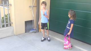 Tutorial Video scarpe con rotelle Heelys come si usano jk [upl. by Earehc64]